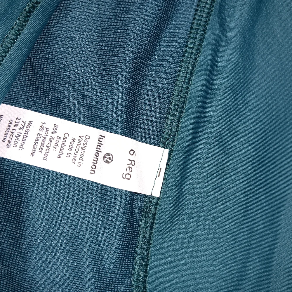 lululemon athletica Womens  Size 6 - Picture 5 of 8